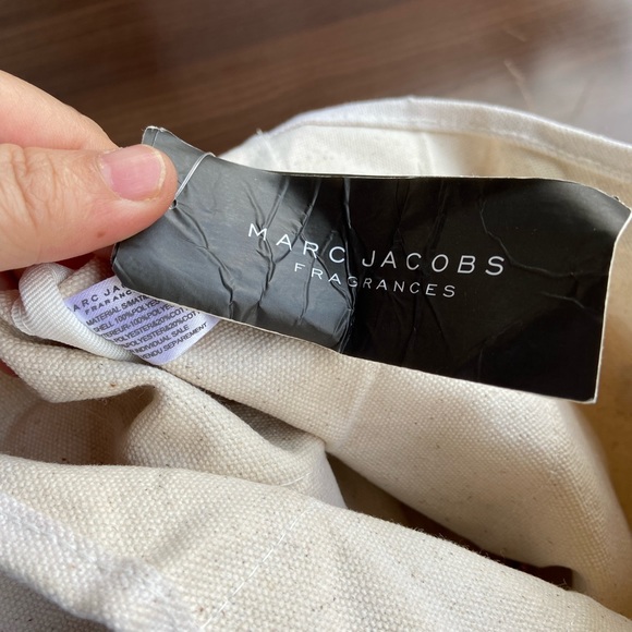 March Jacobs Tote Bag - Picture 7 of 10